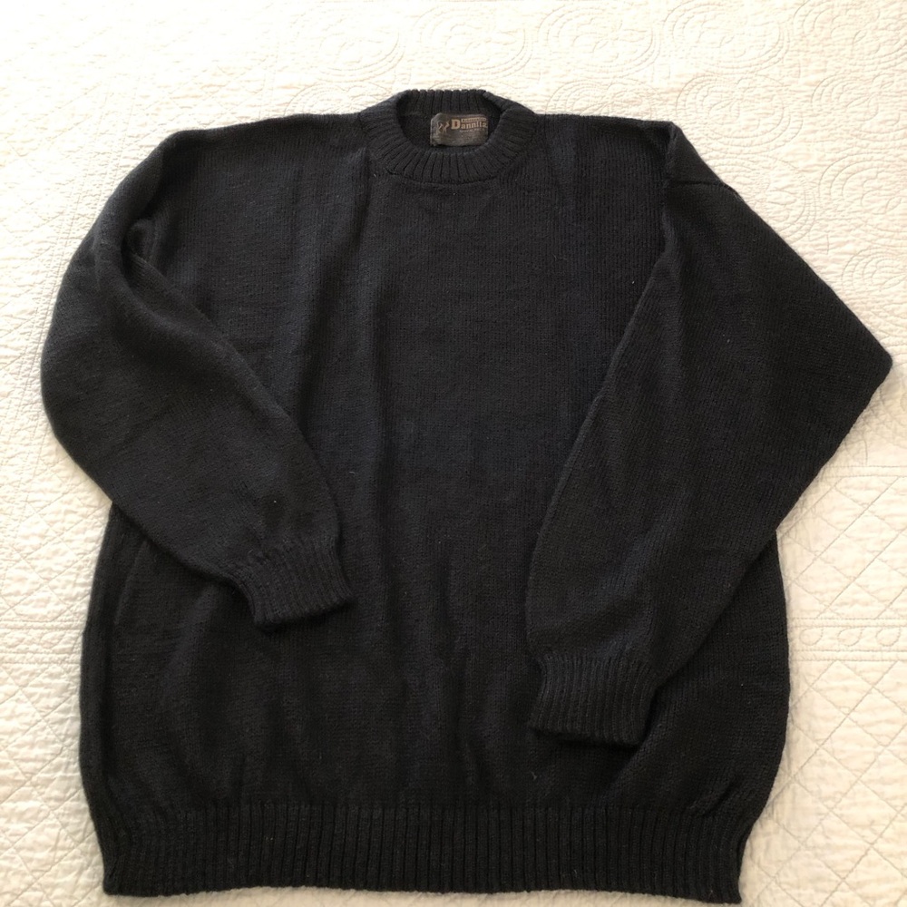 Artesanias Dannita alpaca sweater. Size XL.
